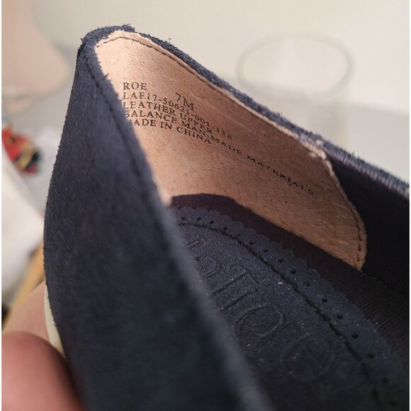 Latigo Anthropologie Suede Leather Navy Blue Slip On Sneakers US 7 Almond Toe - Picture 6 of 9